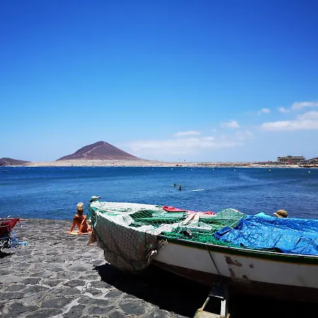 Apartment Red Mountain And The Sea El Medano (Tenerife)